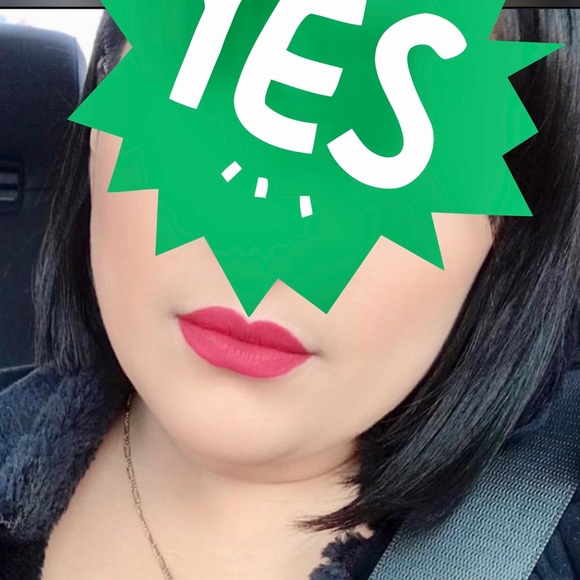 πCHARM MATTE LIQUID LIPSTICK π - Picture 3 of 5